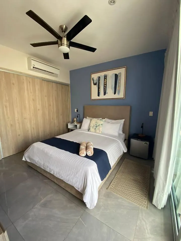 Private Room With Mini Fridge, 200Mb Wifi Playa del Carmen